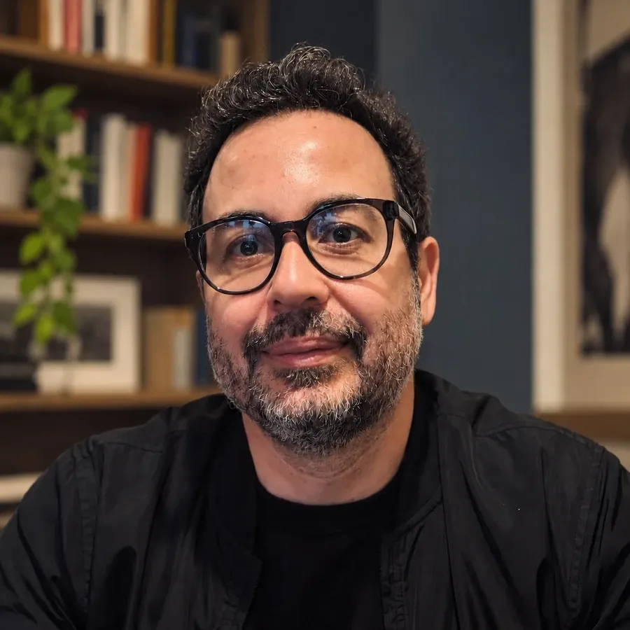 Lucio Costa, psicólogo